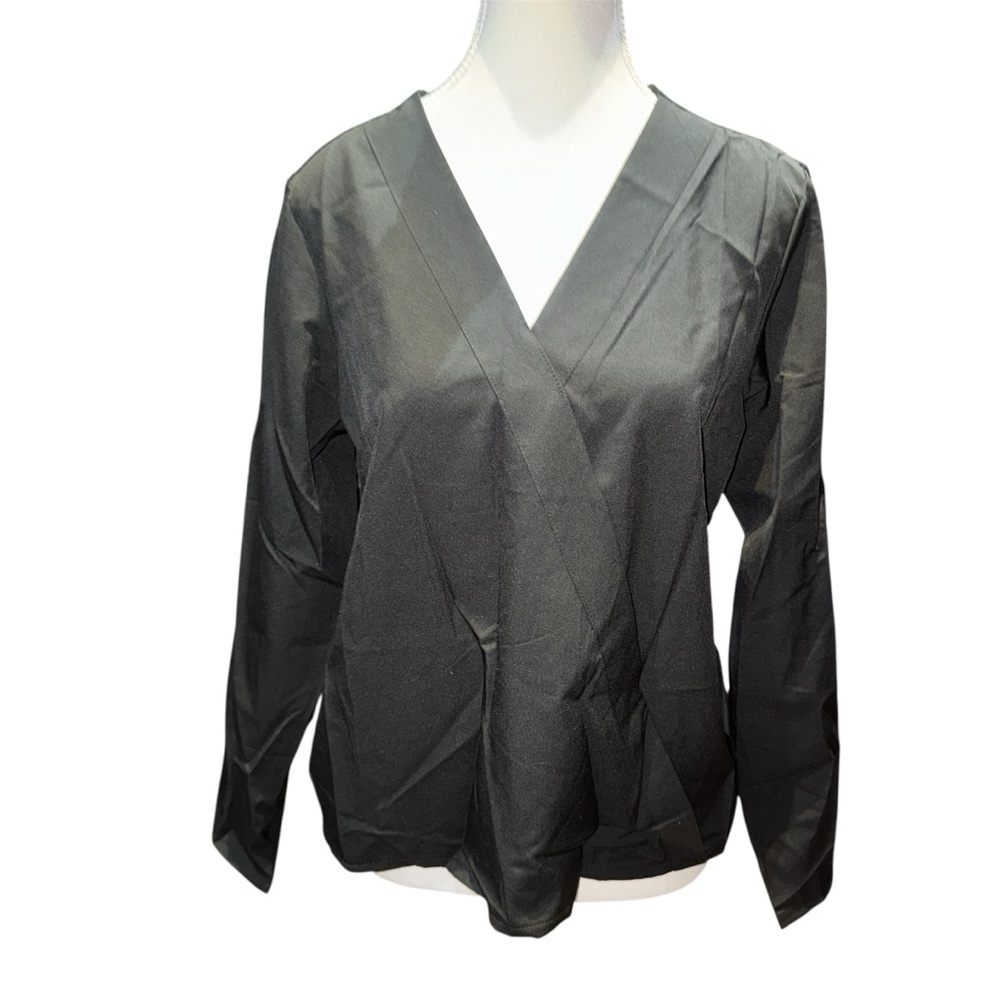 Casual V-neck blouse